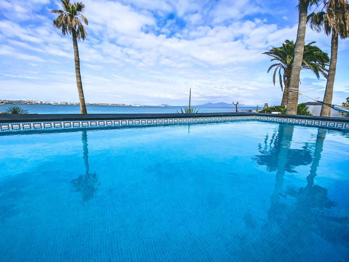 Villa Los Flamencos by Veaco- Beachfront&pool Corralejo Exterior foto
