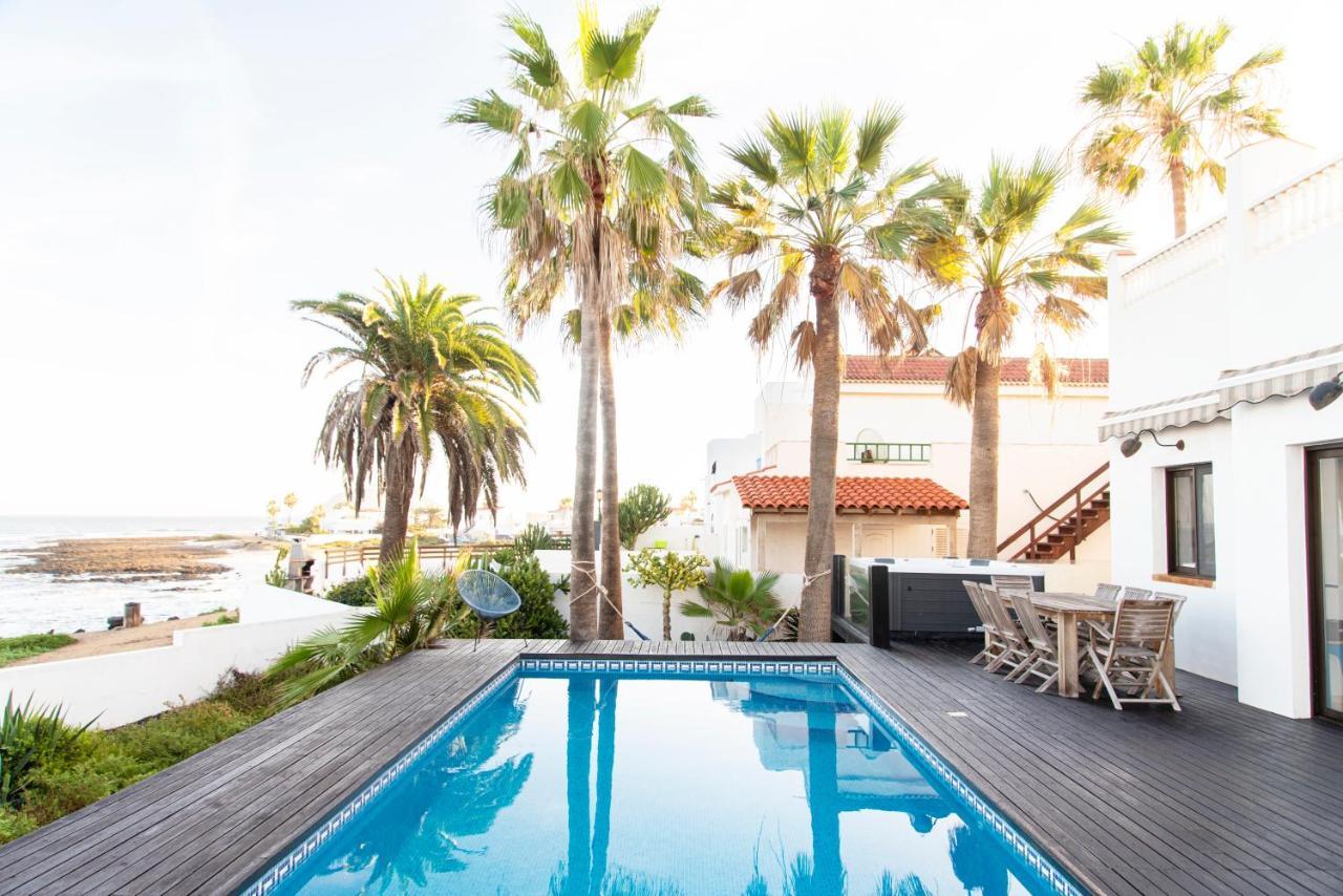 Villa Los Flamencos by Veaco- Beachfront&pool Corralejo Exterior foto